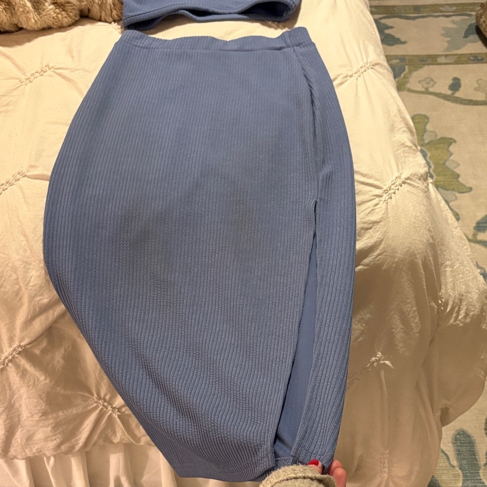 Blue Ribbed Two-Piece Set - Picture 3 of 3